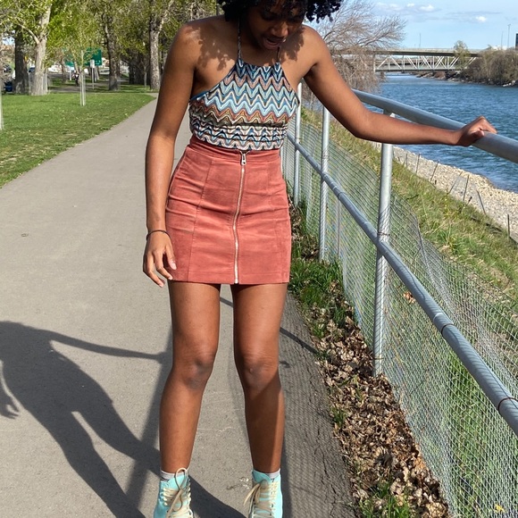 Suede skirt - Picture 3 of 6